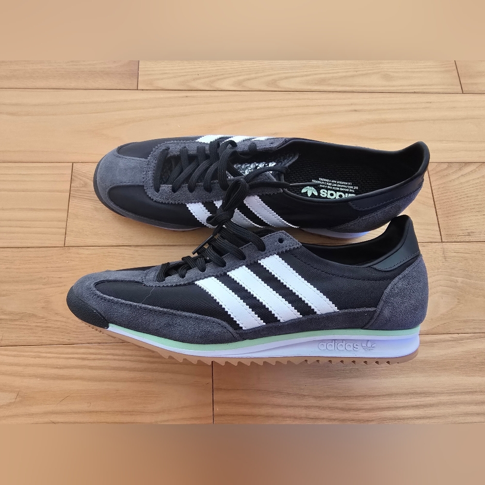 Adidas Women's Black and White Sneakers SL72 Size US7